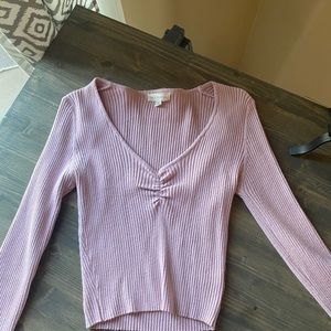 Light pink cropped V neck